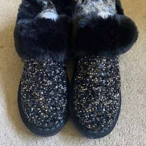 Black sparkly moccasins size 11